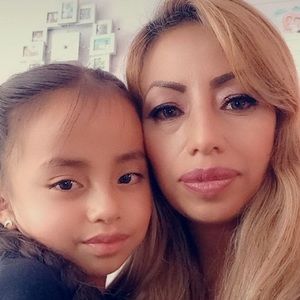 Meet your Posher, Lorena